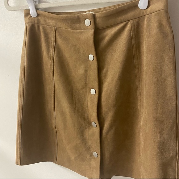 Aritzia Wilfred Free Faux Suede Skirt - Picture 3 of 3